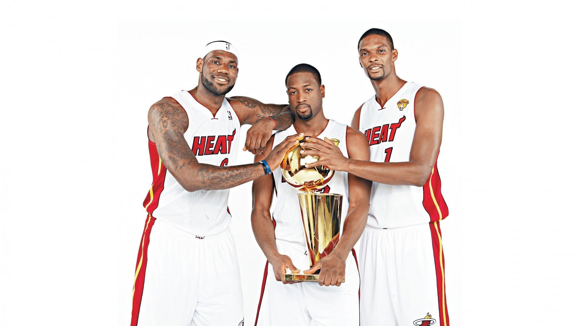 NBA深夜风暴，杜兰特独行侠之战爆冷，新规重新定义圆柱体引联盟地震
